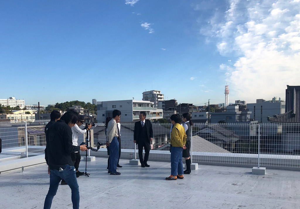 採用動画撮影進行中